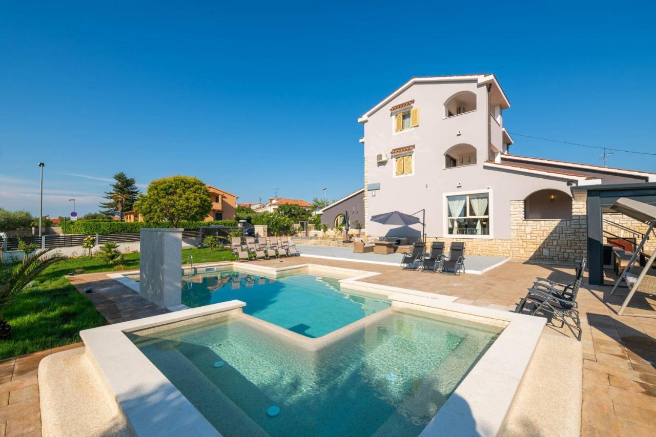 Villa Zorica Porec Bagian luar foto