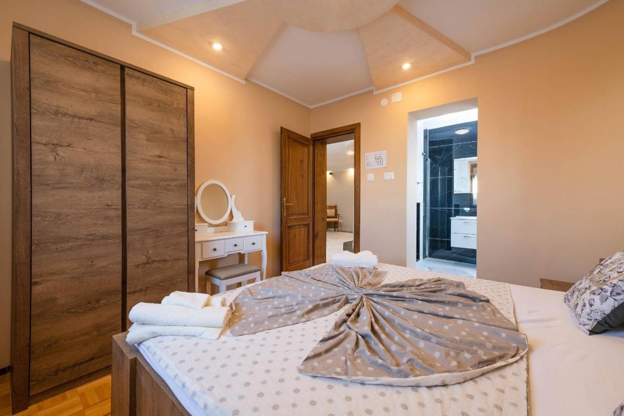 Villa Zorica Porec Bagian luar foto