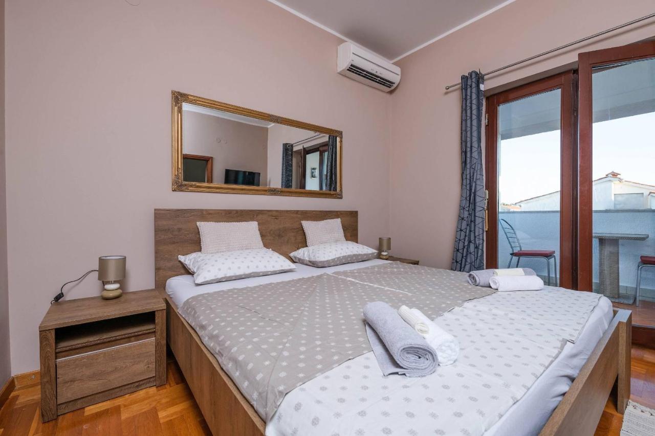 Villa Zorica Porec Bagian luar foto
