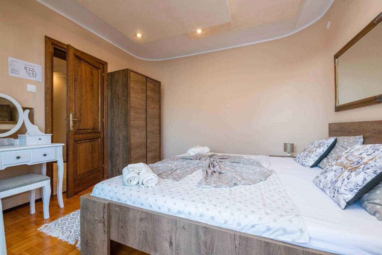 Villa Zorica Porec Bagian luar foto