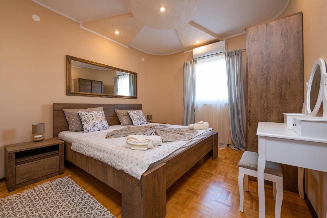 Villa Zorica Porec Bagian luar foto